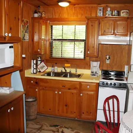 Double U Barr Ranch - Cowboy Cabin